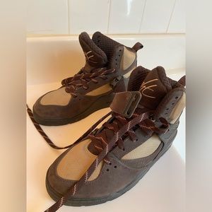 Jordan Flight-brown/tan
